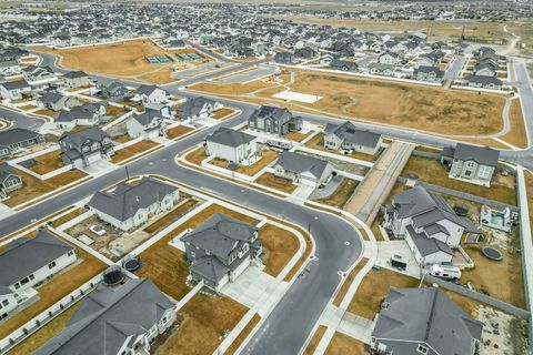 Tiny photo for 205 E CRANER PEAK DR, Eagle Mountain, UT 84005 (MLS # 2140598)