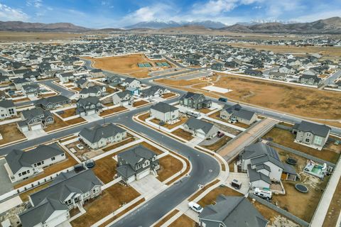 Tiny photo for 205 E CRANER PEAK DR, Eagle Mountain, UT 84005 (MLS # 2140598)