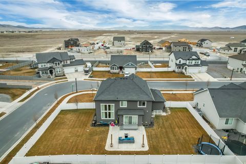 Tiny photo for 205 E CRANER PEAK DR, Eagle Mountain, UT 84005 (MLS # 2140598)