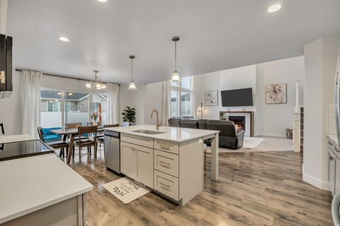 Tiny photo for 205 E CRANER PEAK DR, Eagle Mountain, UT 84005 (MLS # 2140598)