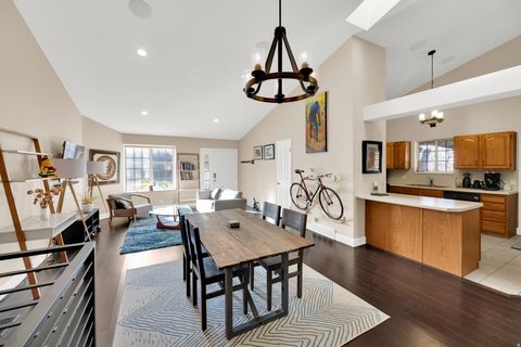 Tiny photo for 544 W 2900 SOUTH, Bountiful, UT 84010 (MLS # 2130168)