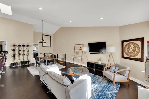 Tiny photo for 544 W 2900 SOUTH, Bountiful, UT 84010 (MLS # 2130168)