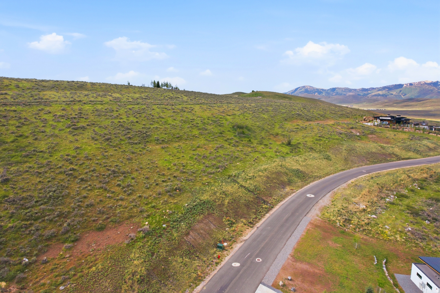 ELK RIDGE BLUFFS - Land