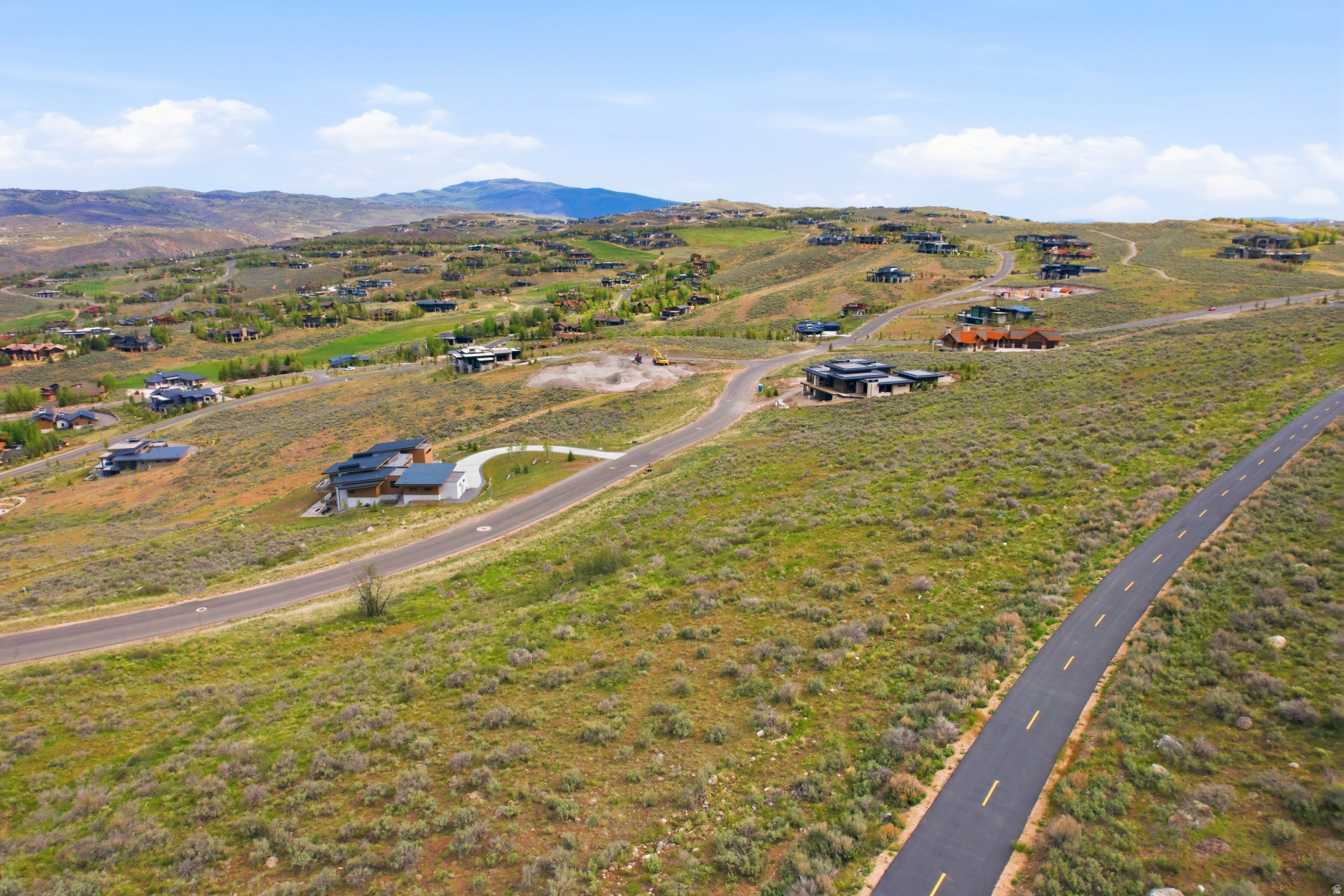 ELK RIDGE BLUFFS - Land
