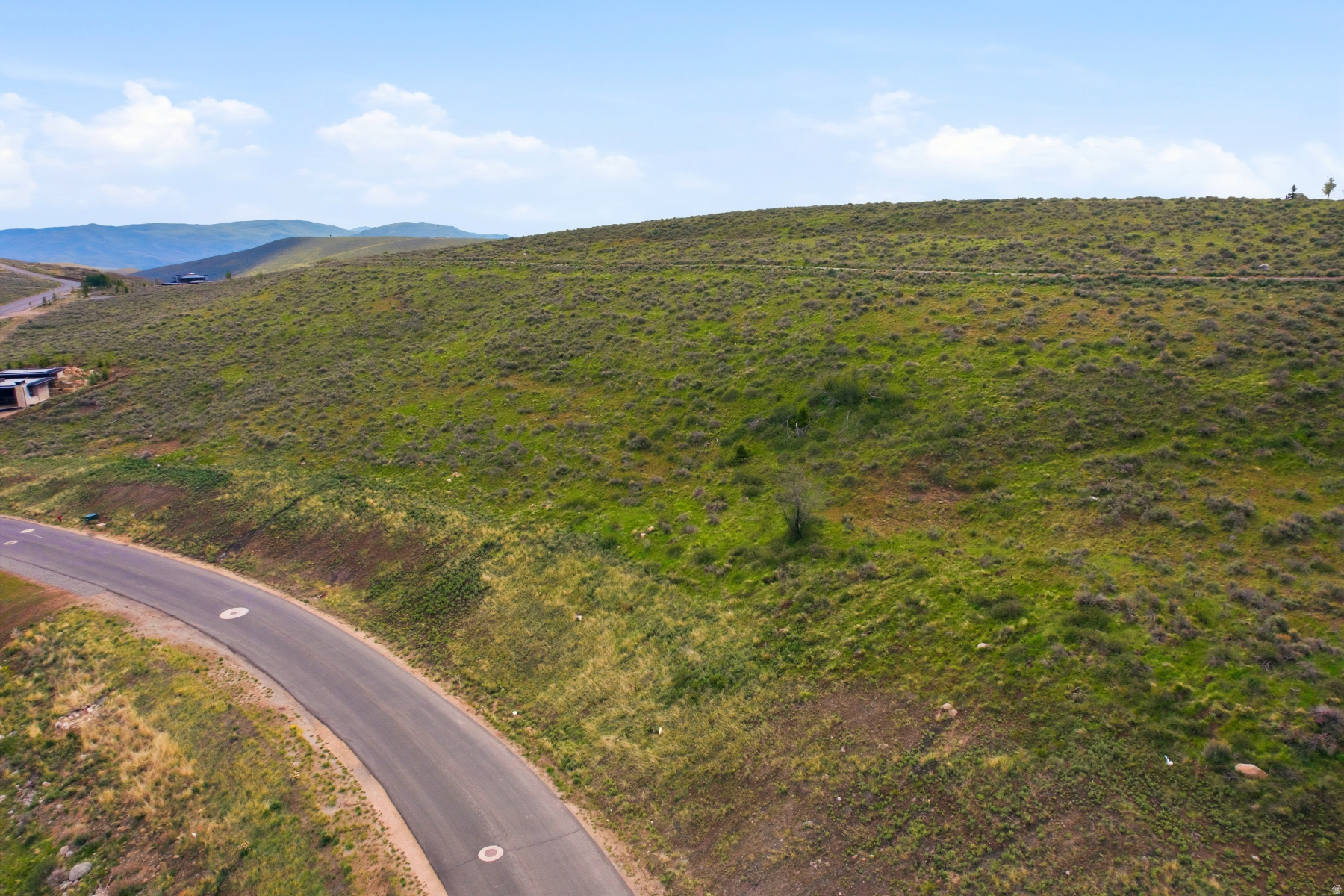 ELK RIDGE BLUFFS - Land