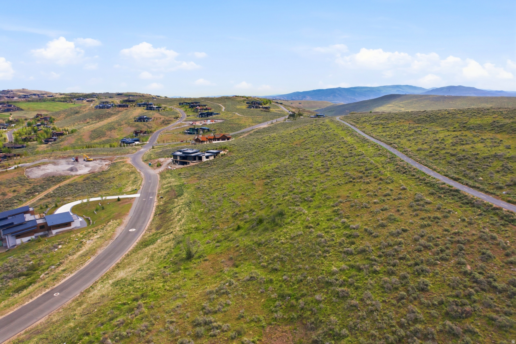 ELK RIDGE BLUFFS - Land