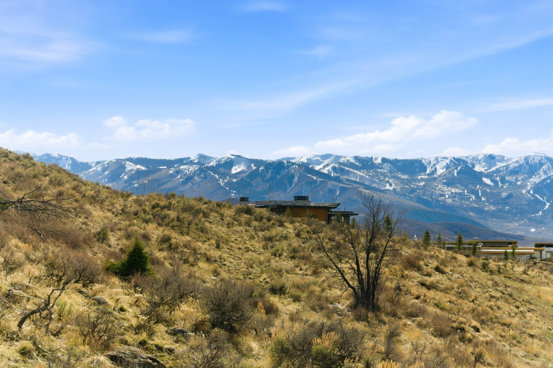 ELK RIDGE BLUFFS - Land