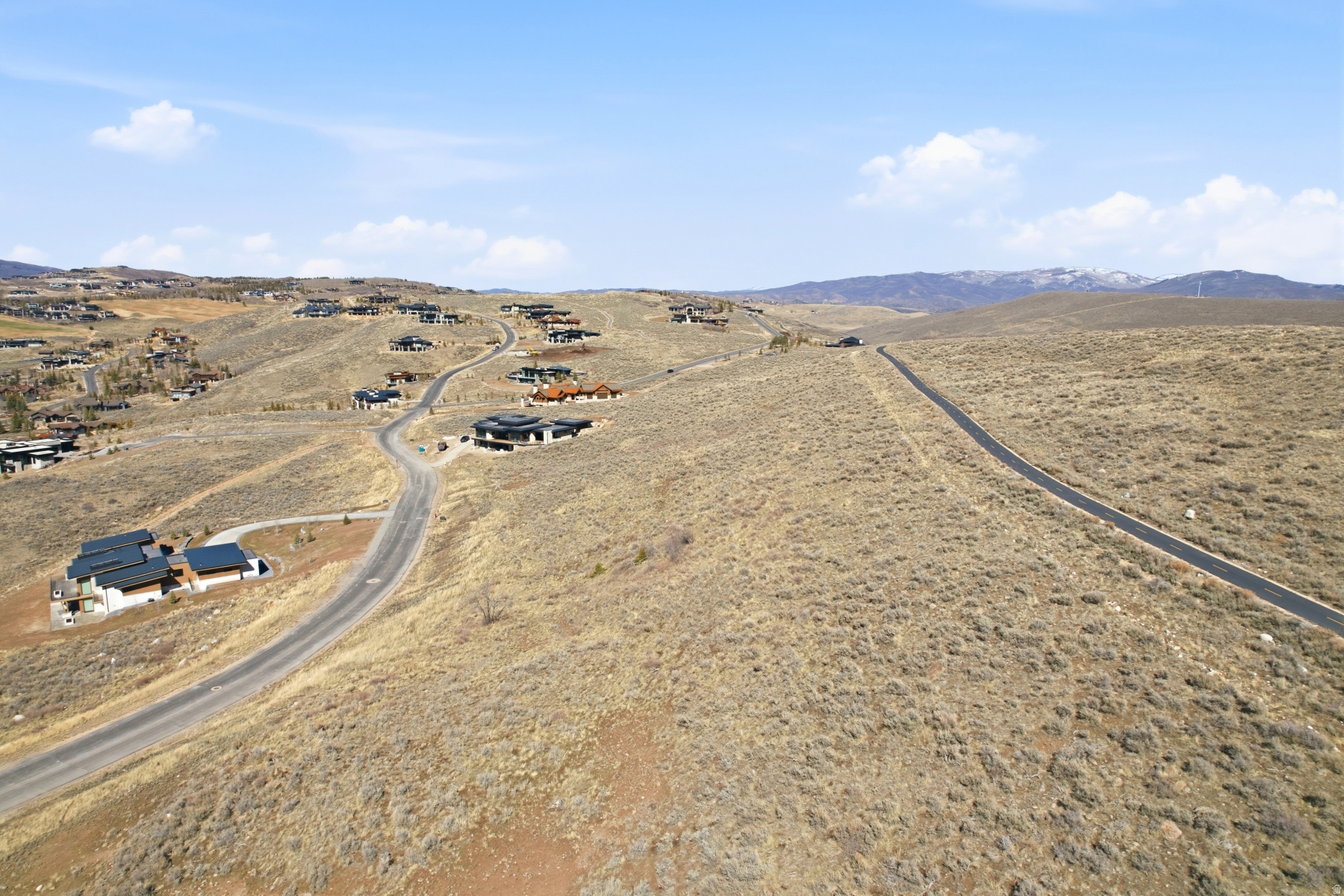 ELK RIDGE BLUFFS - Land