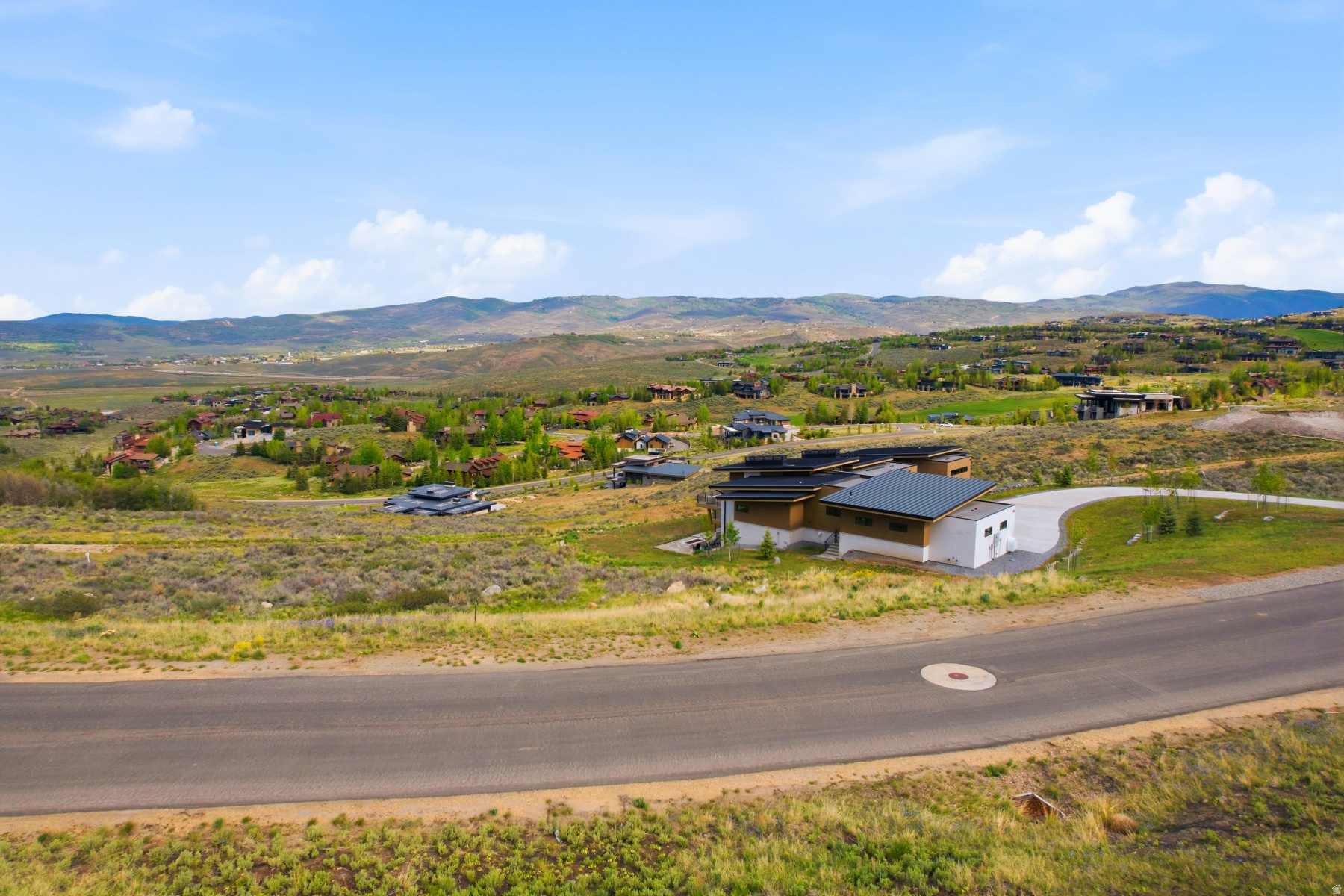 ELK RIDGE BLUFFS - Land