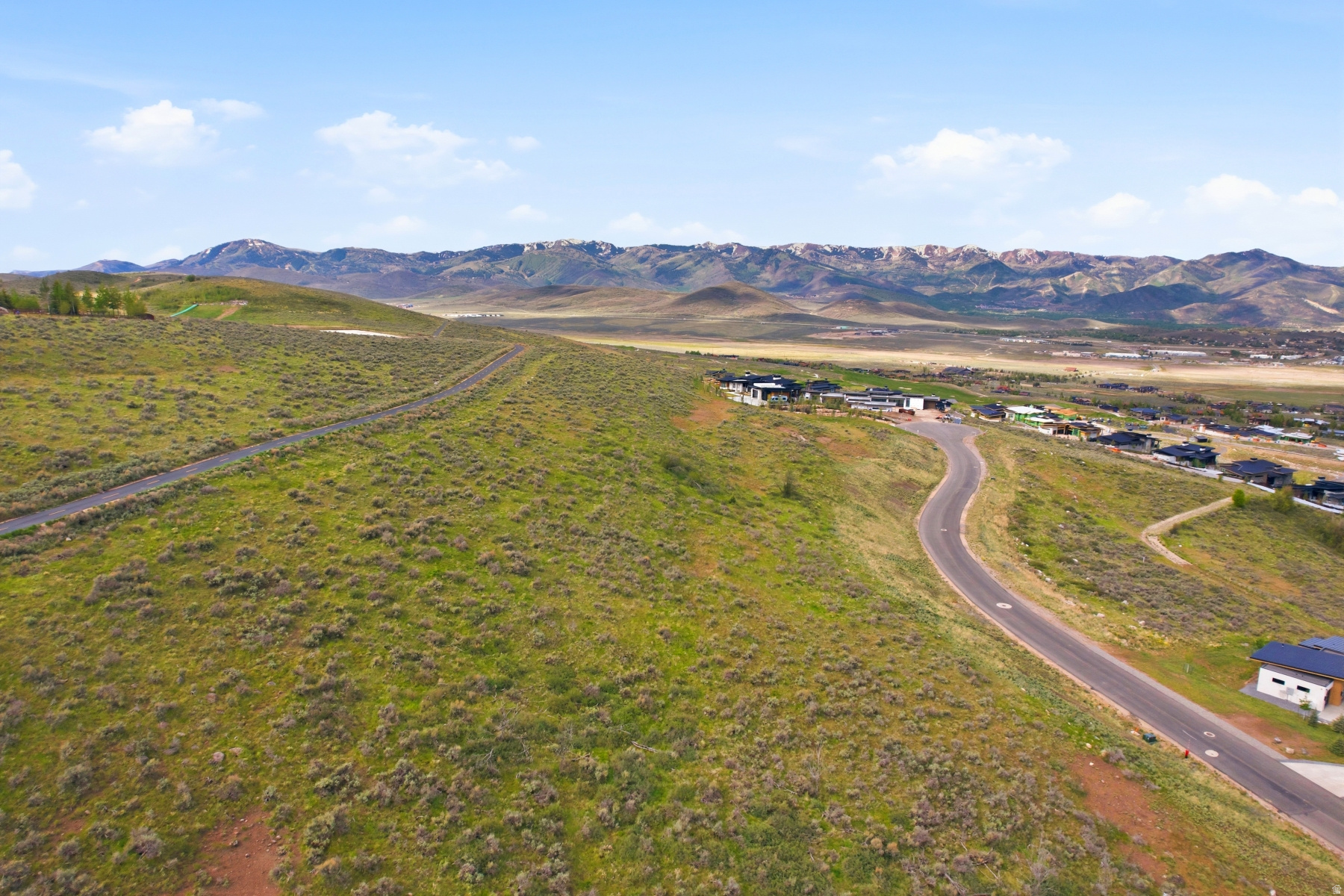 ELK RIDGE BLUFFS - Land