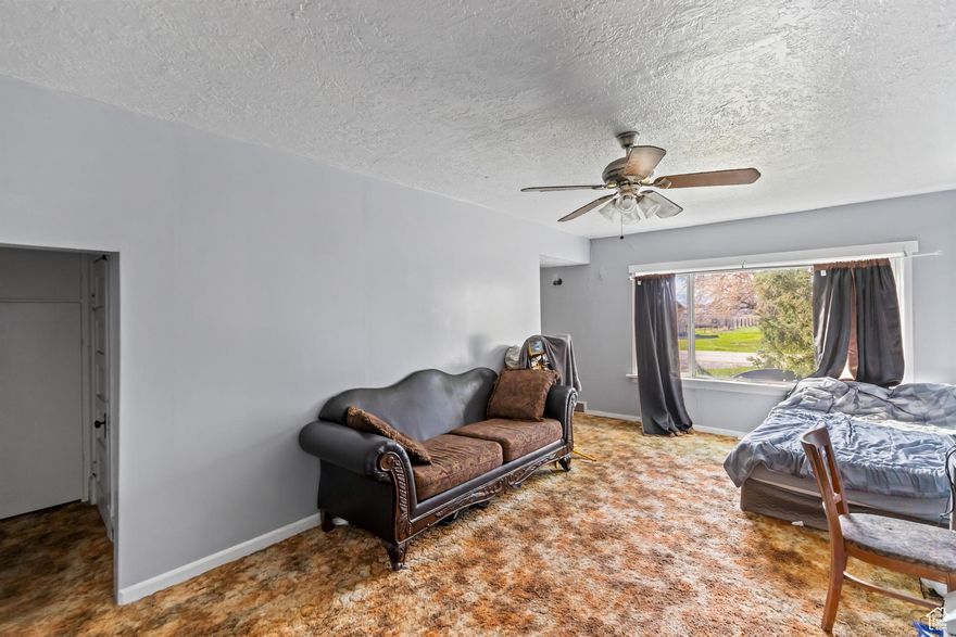 Charming 3-bedroom, 1-bath home located in the heart of Lewiston.  Out back, the yard holds tons of potentia!  With a little TLC this could be the perfect place to make your own.