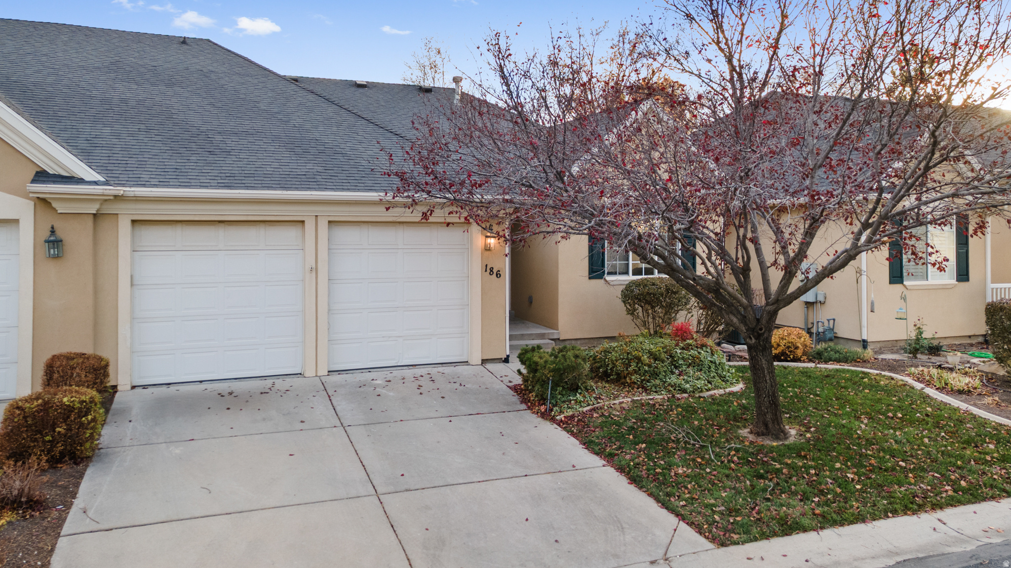 COTTAGES ON KIMBALLS LANE - Residential