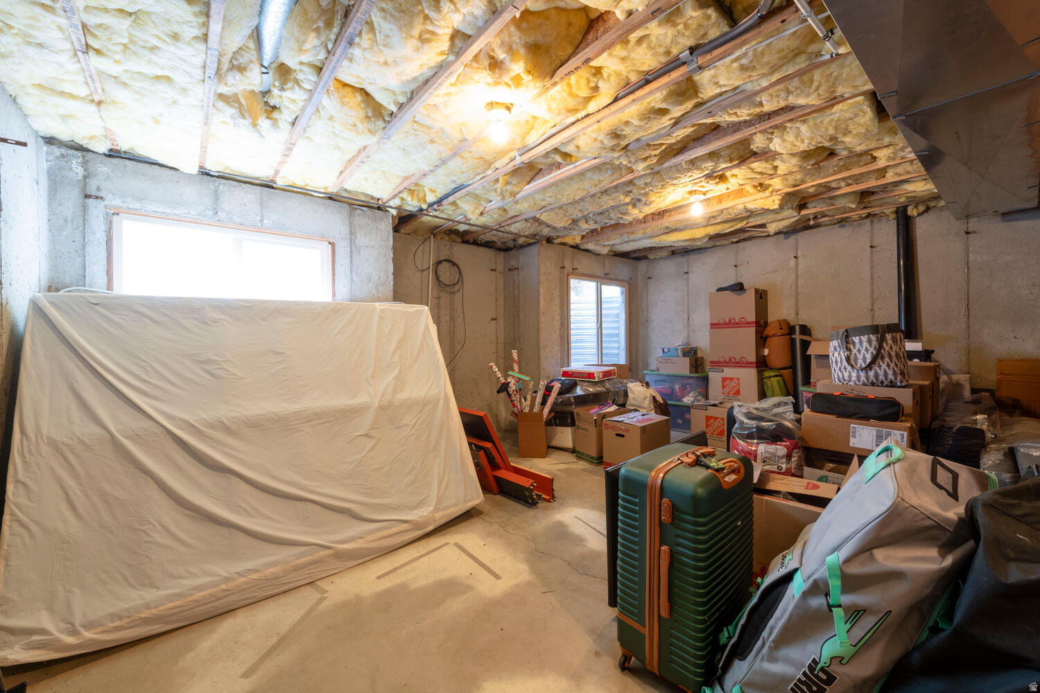 HILLCREST - Residential Income