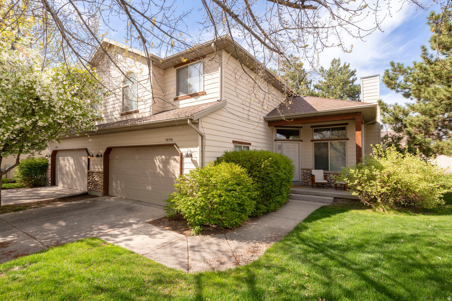 HILLCREST - Residential Income