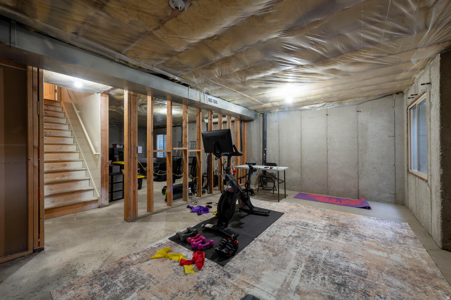 HILLCREST - Residential Income