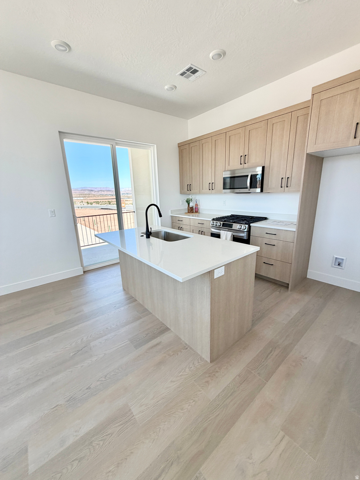 DESERT COLOR - Residential