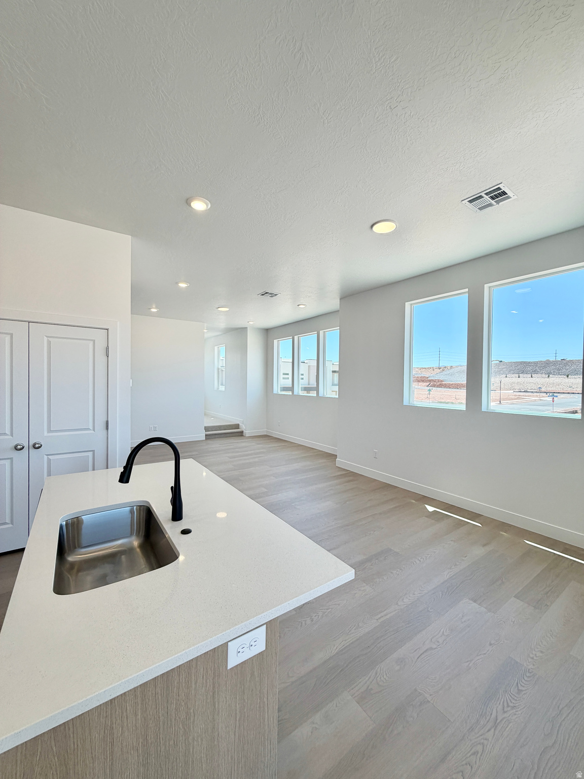 DESERT COLOR - Residential