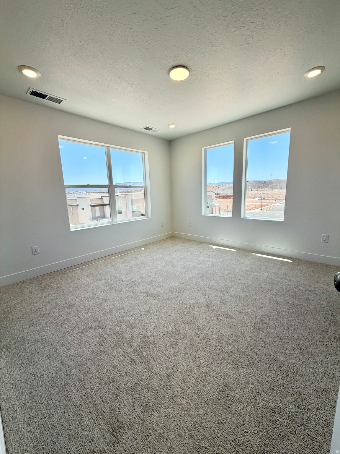DESERT COLOR - Residential