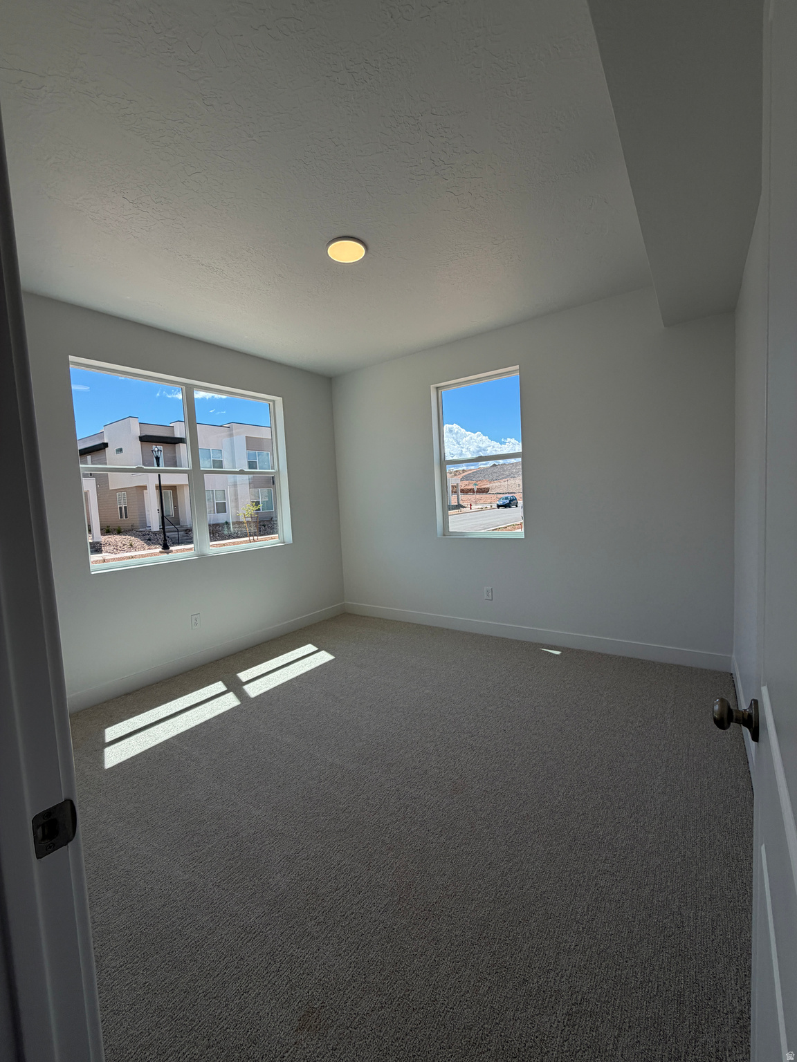 DESERT COLOR - Residential