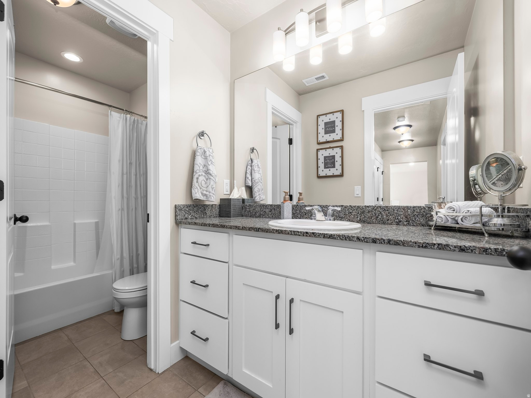 GLADSTIAN VIEW ESTATES - Residential