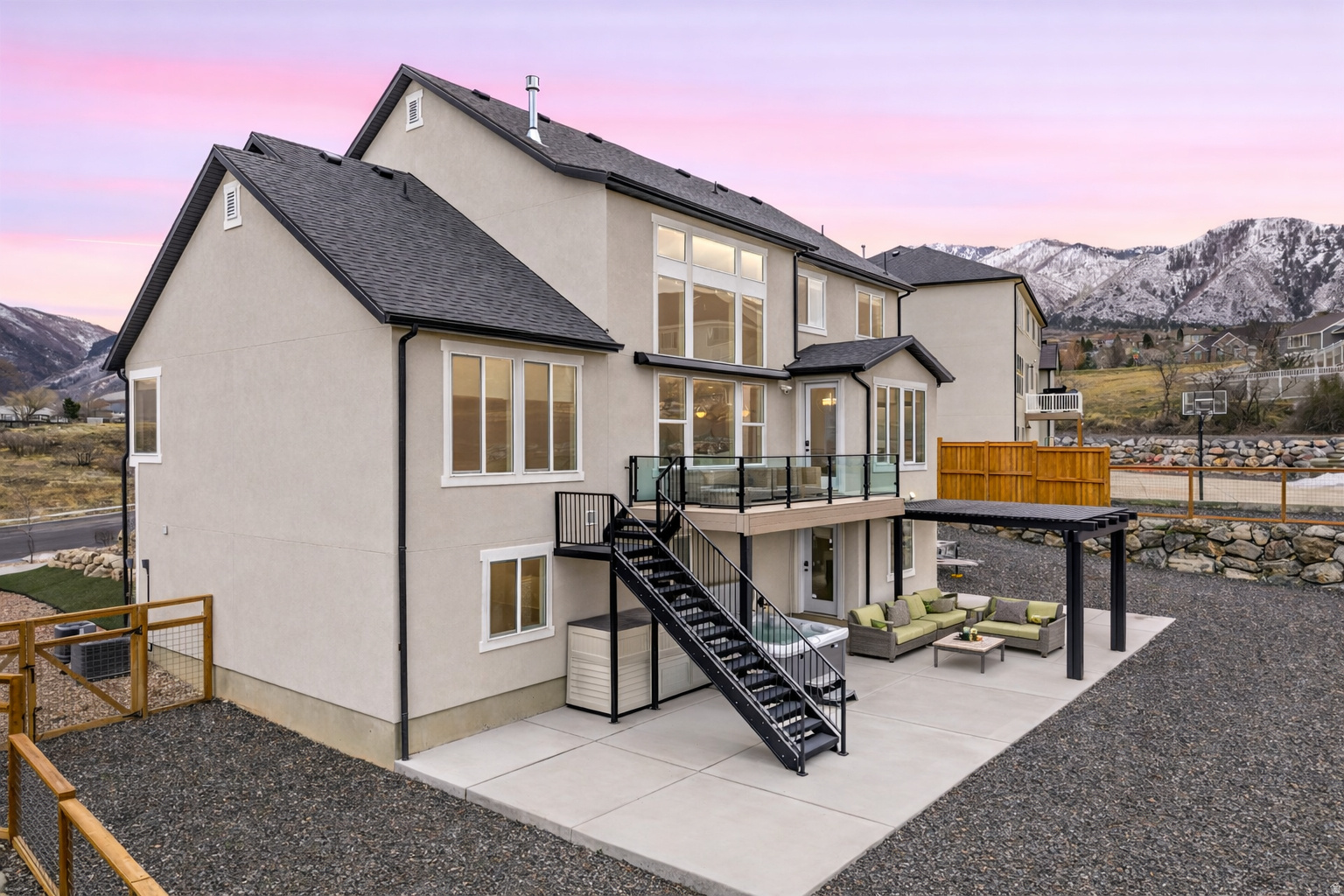 GLADSTIAN VIEW ESTATES - Residential