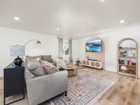 Tiny photo for 102 S ELK RIDGE DR, Elk Ridge, UT 84651 (MLS # 2153238)