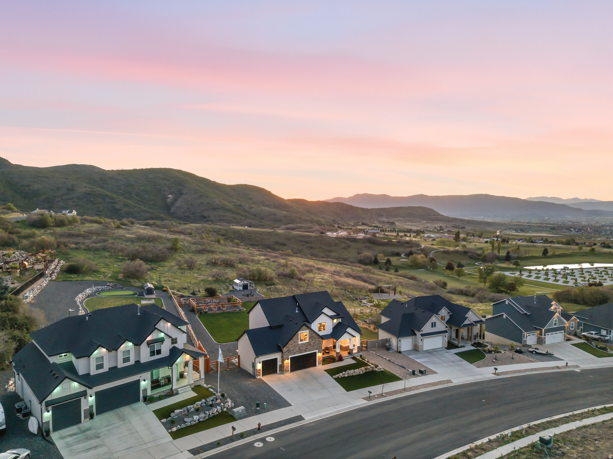 GLADSTIAN VIEW ESTATES - Residential