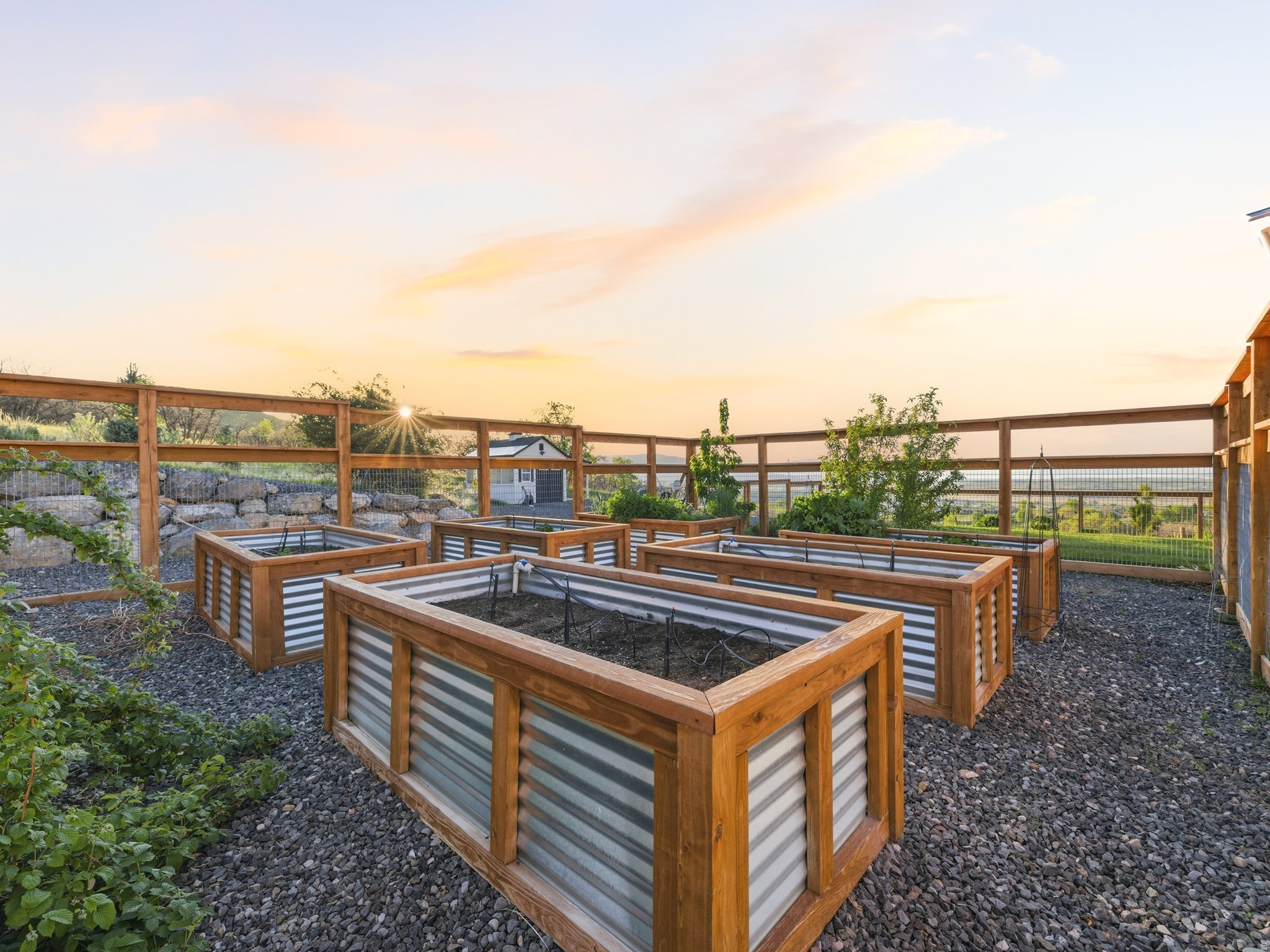 GLADSTIAN VIEW ESTATES - Residential