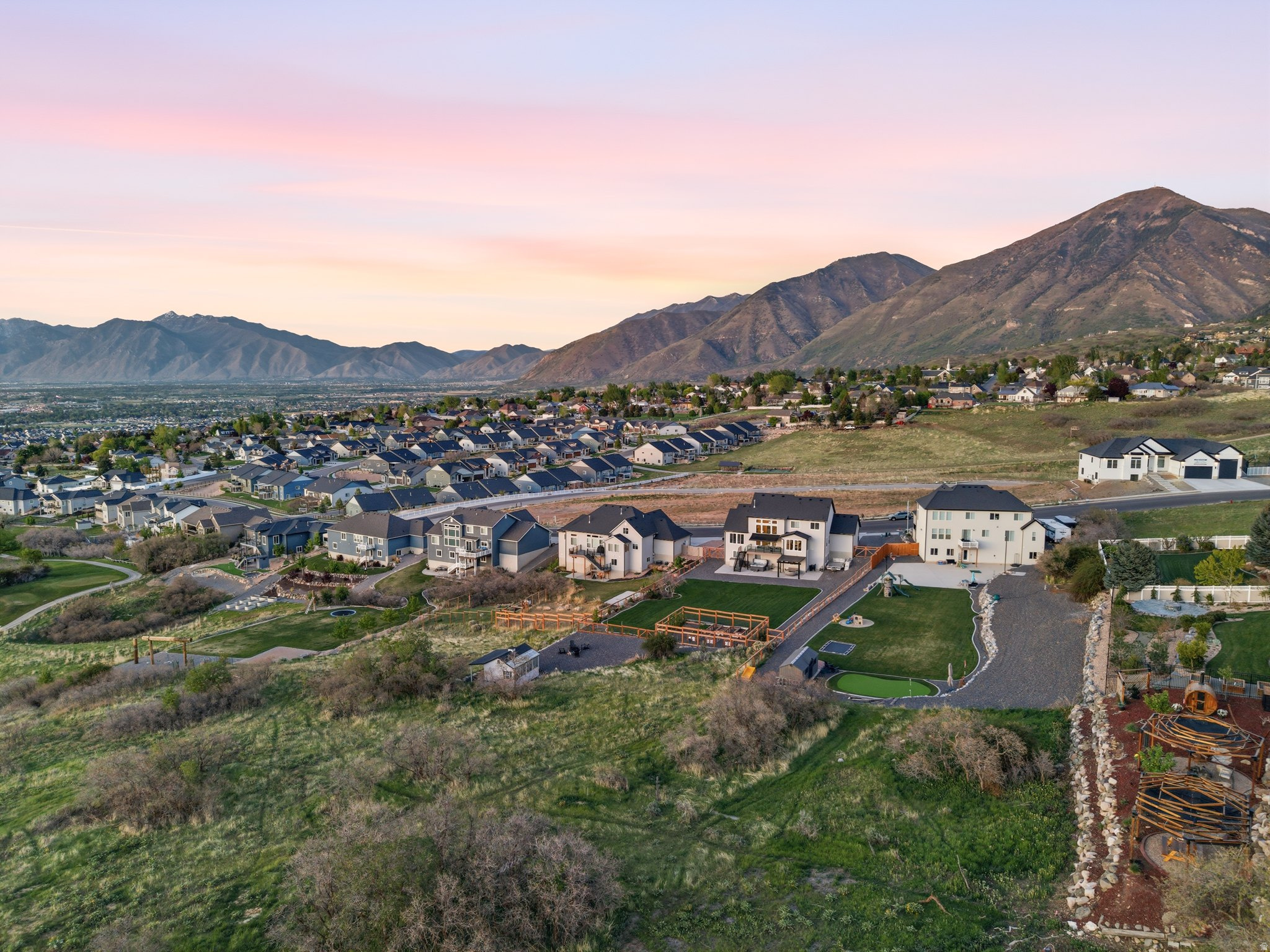 GLADSTIAN VIEW ESTATES - Residential