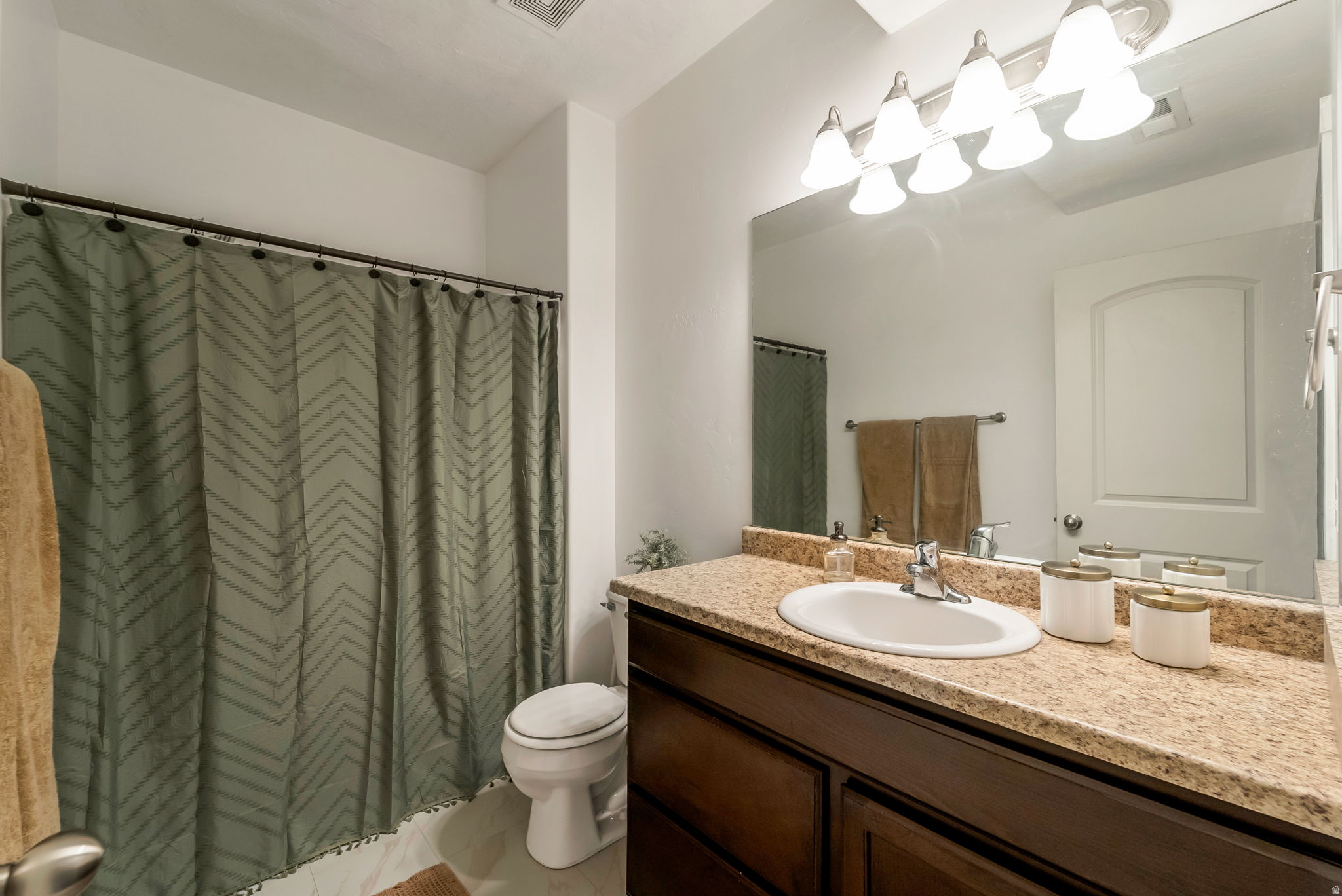 JORDAN RIDGE CONDOMINIUMS - Residential