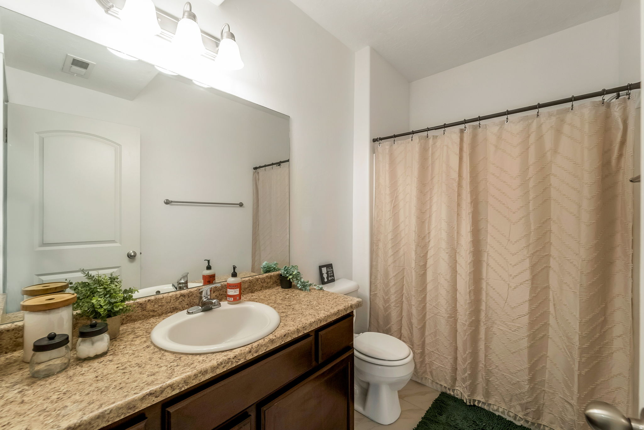 JORDAN RIDGE CONDOMINIUMS - Residential