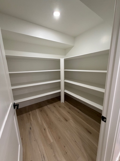 SIX STREET COTTAGES - Residential