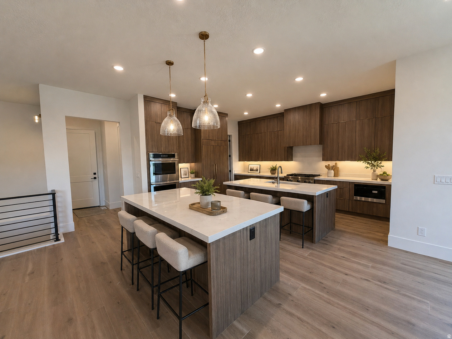 SIX STREET COTTAGES - Residential