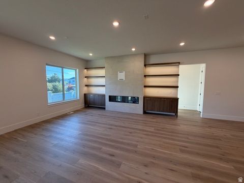 Tiny photo for 636 E VANDALAY LN S, Draper, UT 84020 (MLS # 2151687)