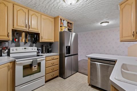 Tiny photo for 321 W 2575 N, Sunset, UT 84015 (MLS # 2147033)