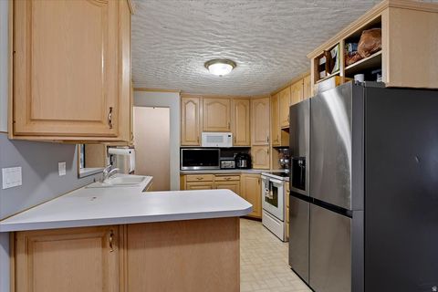 Tiny photo for 321 W 2575 N, Sunset, UT 84015 (MLS # 2147033)