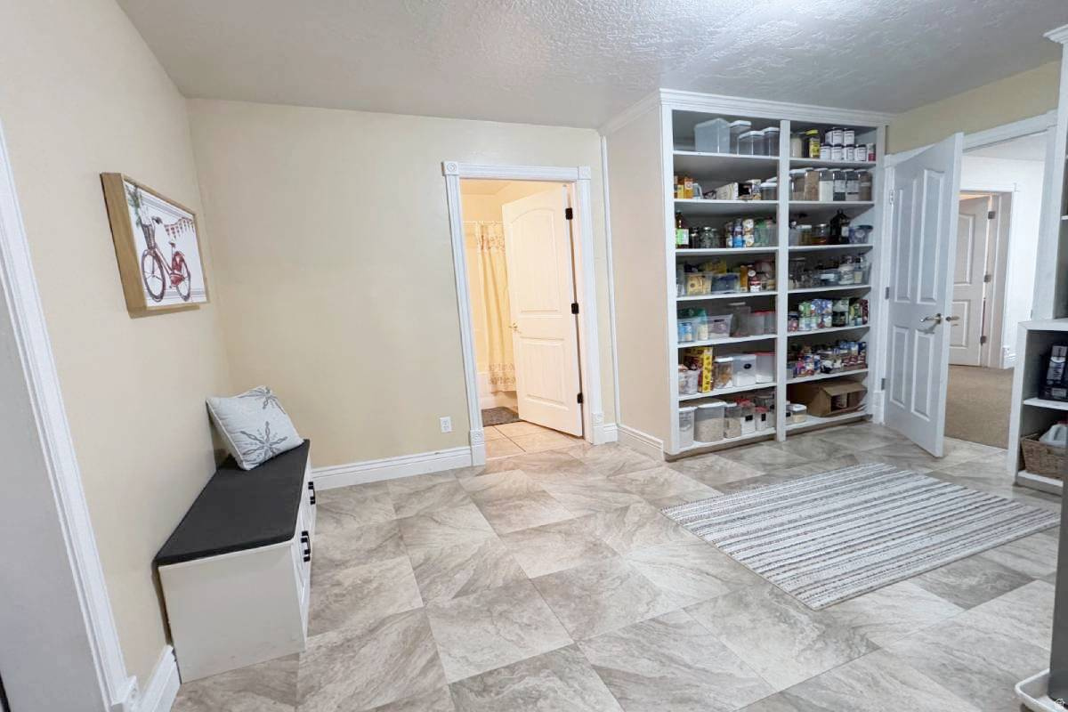 EPHRAIM - Residential