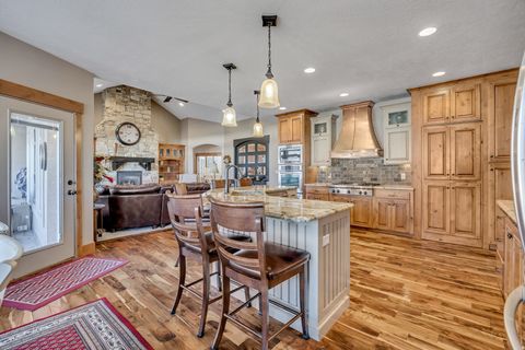 Tiny photo for 896 W 675 S, Mapleton, UT 84664 (MLS # 2129436)