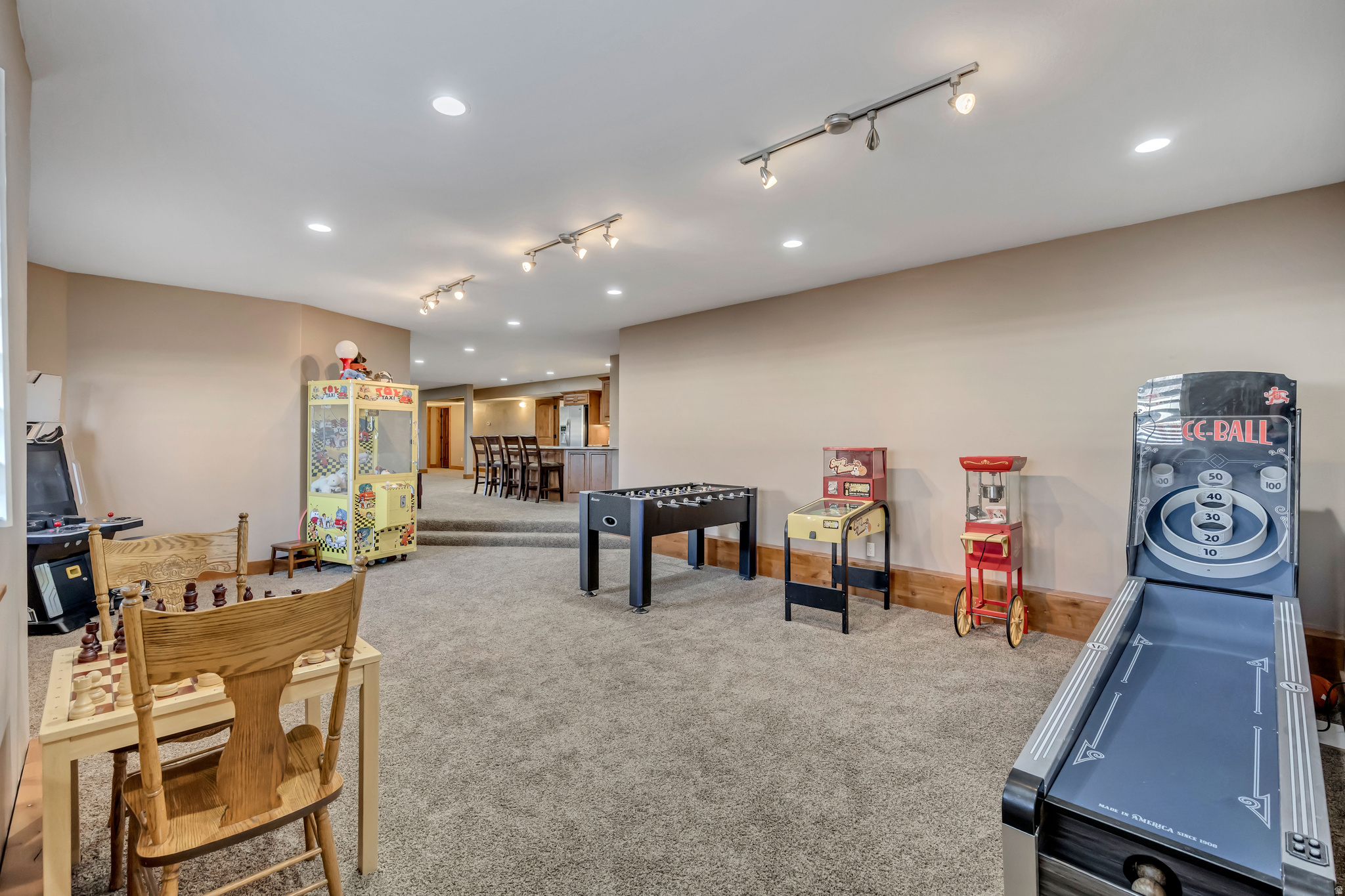 MAPLETON HIGHLANDS - Residential