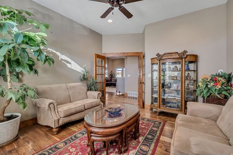 Tiny photo for 896 W 675 S, Mapleton, UT 84664 (MLS # 2129436)