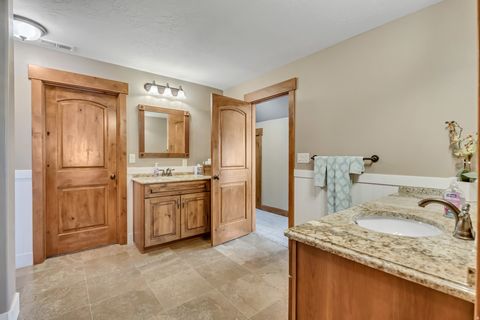 Tiny photo for 896 W 675 S, Mapleton, UT 84664 (MLS # 2129436)