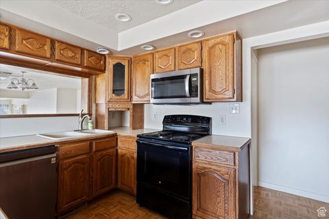 Tiny photo for 445 W 5100 S, Washington Terrace, UT 84405 (MLS # 2067785)