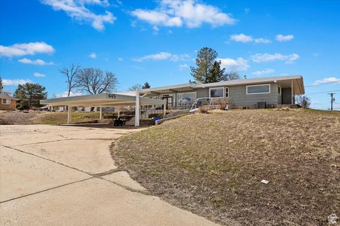 Tiny photo for 445 W 5100 S, Washington Terrace, UT 84405 (MLS # 2067785)