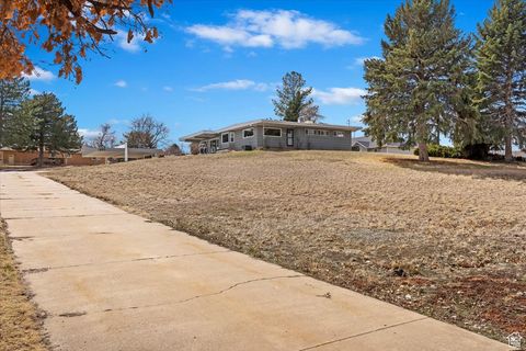 Tiny photo for 445 W 5100 S, Washington Terrace, UT 84405 (MLS # 2067785)
