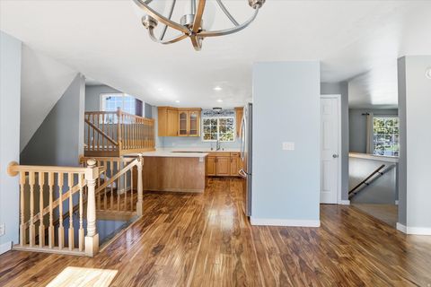 Tiny photo for 71 W 450 S, Kaysville, UT 84037 (MLS # 2121210)