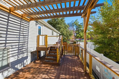 Tiny photo for 71 W 450 S, Kaysville, UT 84037 (MLS # 2121210)