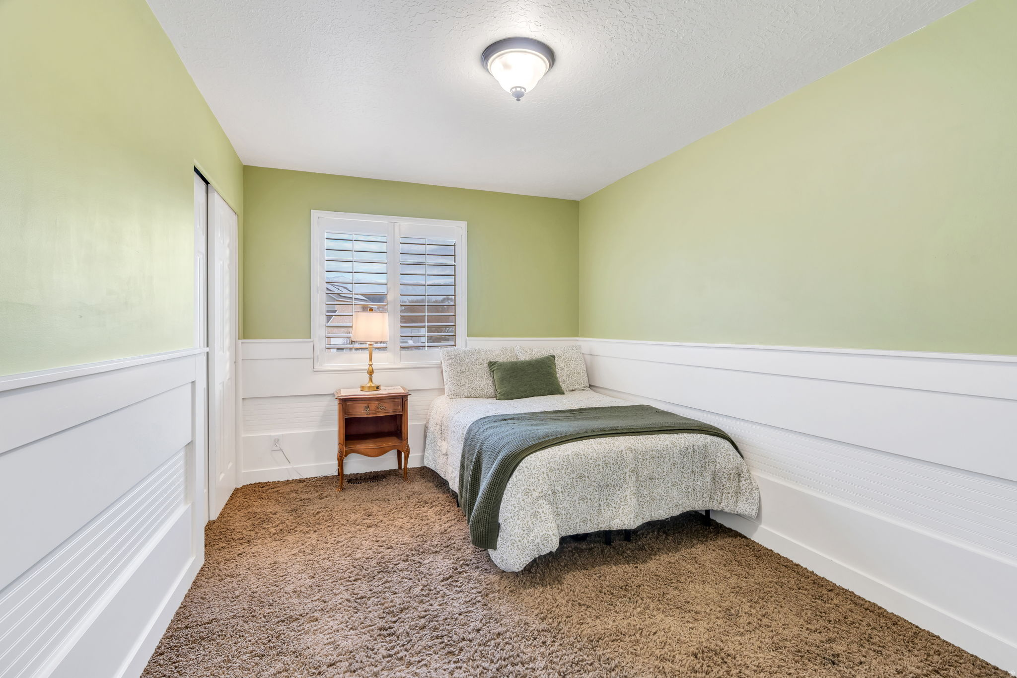 GOLDEN WEST VILLA - Residential