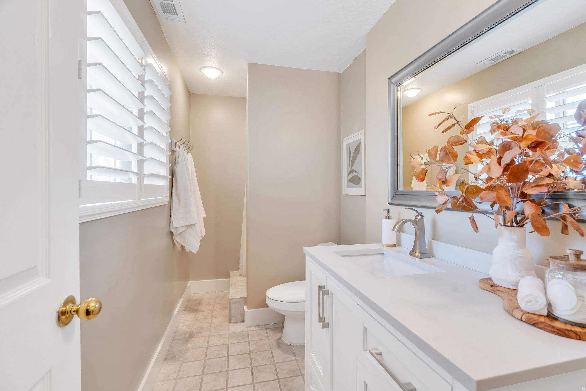 GOLDEN WEST VILLA - Residential