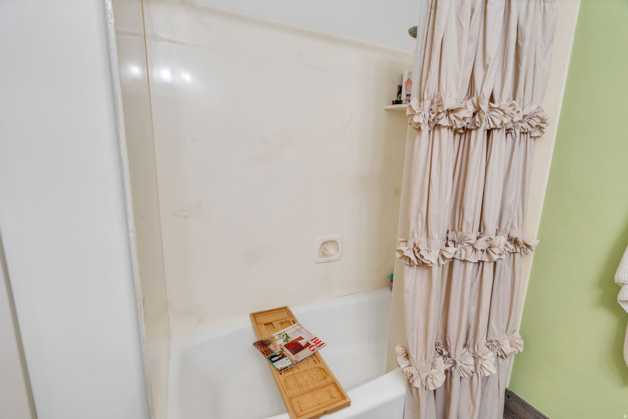 GOLDEN WEST VILLA - Residential