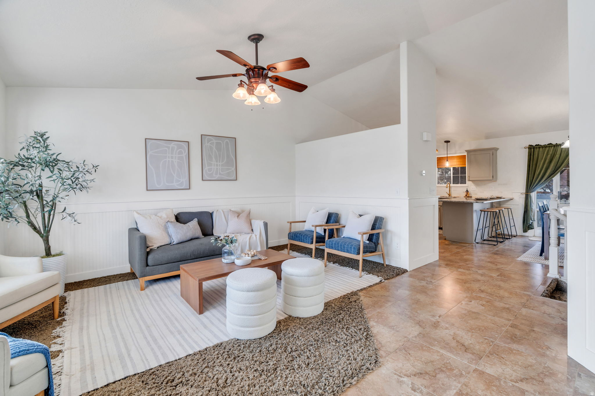 GOLDEN WEST VILLA - Residential